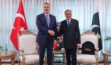 Dışişleri Bakanı Fidan, İslamabad'da Pakistanlı mevkidaşı Dar ile görüştü