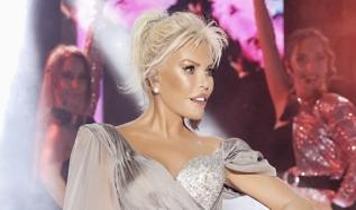 Müziğin yıldız ismi... Bakın Ajda Pekkan şarkıcılığa nasıl geçiş yapmış!