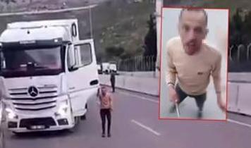 ''Aynama vurdun'' diyerek çılgına döndü: Meslektaşını demir sopayla dövdü