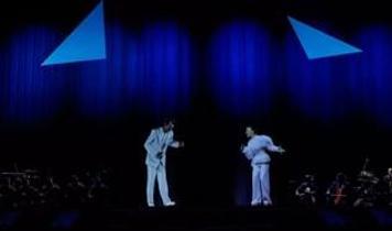 Türk Telekom'un 5G teknolojisi Müslüm Gürses'i sahneye taşıdı