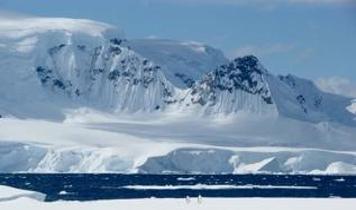 Buzun altındaki dev keşfedildi! Pembe kayalar her şeyi değiştirdi