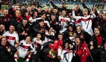 Türkiye, Dünya Kupası'na 8 maçta 6 galibiyetle ulaştı