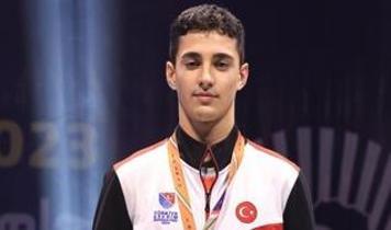 Milli eskrimciden gururlandıran başarı: Furkan Yaman altın madalya kazandı
