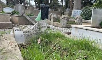 İBB duyarsız kaldı! Sarıyer mezarlığındaki bakımsız ağaçlar mezarlara zarar verdi