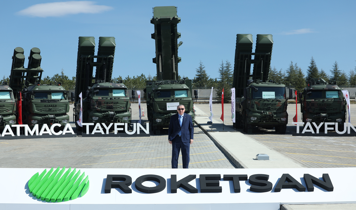 Cumhurbaşkanı Erdoğan, ROKETSAN Üretim Tesisleri'nde incelemelerde bulundu