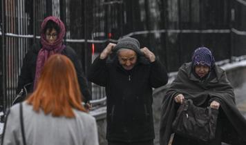 Türkiye soğuk ve yağışlı havanın etkisine giriyor! Sıcaklıklar düşecek: Bazı illerde kar bekleniyor