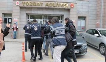 Yozgat'ta 53 düzensiz göçmen otobüs bagajında yakalandı