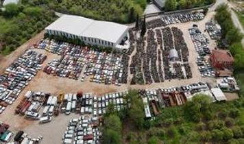 Antalya'da hacizli araçlar yıllardır "Yediemin" otoparklarında bekliyor