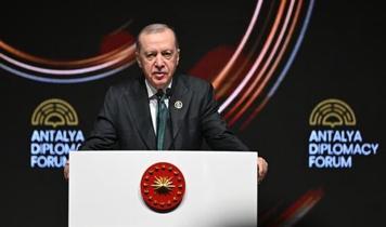 Cumhurbaşkanı Erdoğan'ın Antalya Diplomasi Forumu'ndaki konuşması 3 dilde kitaplaştırıldı