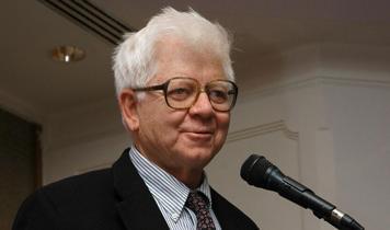 "Türk Einstein" Oktay Sinanoğlu kimdir? İşte dünyanın en genç profesörünün hayatı, kariyeri ve kitapları