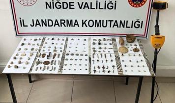 Niğde'de tarihi eser operasyonu: Çok sayıda eser ele geçirildi, 1 şüpheli gözaltında