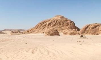 Sina'da 35 metre çapında gizemli yapı! Tarih yeniden yazılıyor