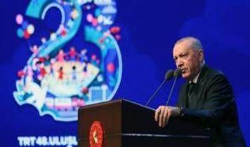 Cumhurbaşkanı Erdoğan'dan dijital medya uyarısı: Tehlikelere karşı dikkatli olun