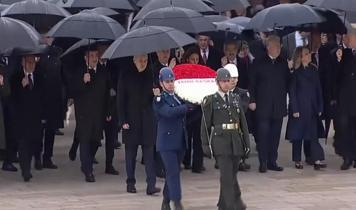 Gazi Meclis 106 yaşında... Devlet erkanı Anıtkabir'i ziyaret etti