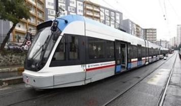 Kabataş-Bağcılar Tramvay Hattı'nda yaşanan teknik arıza nedeniyle seferler aksadı