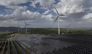 Yenilenebilir hibrit yatırımları yaklaşık 4 milyar dolarlık büyüklüğe ulaştı