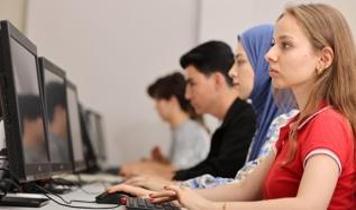Tercih sürecinde sadece puan ele alınmamalı! FSM Vakıf Üniversitesi'nden gençlere altın tavsiye