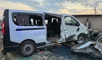 Batman'da iki minibüs çarpıştı: 2'si ağır 9 kişi yaralandı