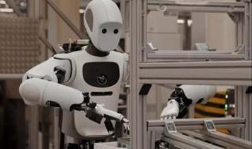 ABD otomotivinde robot dönemi! İnsansı makineler fabrikalarda işçilerin yerini mi alacak?