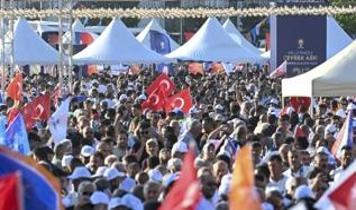 Başkentte tarihi kalabalık! AK Parti'nin dev mitinginde alan hıncahınç doldu