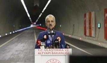 "Son 24 yılda, kara yolu altyapımıza yaptığımız yatırımlarla Türkiye'yi adeta yeniden inşa ettik"