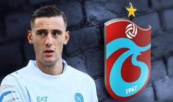 Trabzonspor, Napoli'nin yıldızı Lorenzo Lucca'ya kancayı taktı
