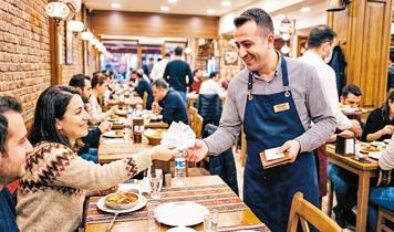 Yargıtay'dan restoranlarda bahşişe ücret kararı