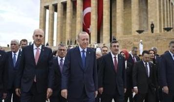 Cumhurbaşkanı Erdoğan Anıtkabir'den seslendi: Ülkemizi hedef alanlara müsaade etmeyiz