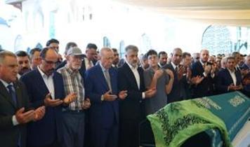 Fatma Zehra Önen son yolculuğuna uğurlandı! Cumhurbaşkanı Erdoğan: Kızımıza Allah'tan rahmet diliyorum