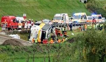 İsviçre Ulusal Parkı girişinde korkunç kaza! 5 helikopter ve onlarca ambulans sevk edildi