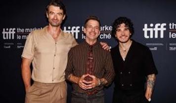 Zack Snyder'ın yeni filmi neden alışılmışın dışında?