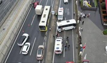 Avcılar'da feci kaza: Çok sayıda yaralı var