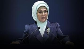 Emine Erdoğan'dan Cumhurbaşkanı Erdoğan'ın BM'deki hitabına ilişkin paylaşım: Adaletin sesi