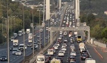 İstanbul'da trafik kilit: Yoğunluk yüzde 70'e çıktı