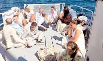 Şık giyimli göçmenler operasyon! 3 zanlı gözaltına alındı