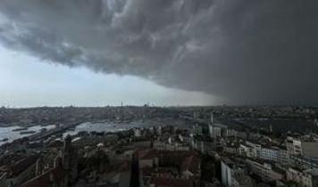 İstanbullular dikkat: Gece yarısından sonra fırtına ve yıldırım sağanağı vuracak