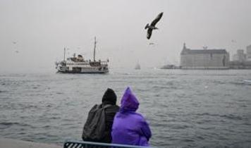 İstanbul'da kuvvetli yağış ve fırtına uyarısı