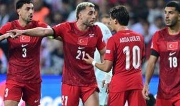 İki futbolcu A Milli Takım kampından ayrıldı