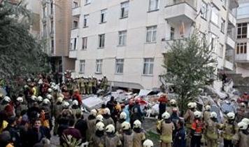 #CANLI | 24 TV olay yerinde! Maltepe'de 7 katlı bina kısmen çöktü