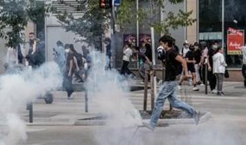 Paris sokakları savaş alanına döndü! Eğitim protestoları büyüyor