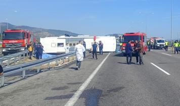 Manisa'da tur otobüsü ile çekici çarpıştı: 11 ölü, 27 yaralı