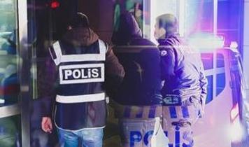 İzmir merkezli 4 ilde FETÖ operasyonu: 21 gözaltı