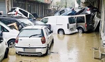 Suda kalan aracı çalıştırmayın, hasar ihbarını hızlı yapın