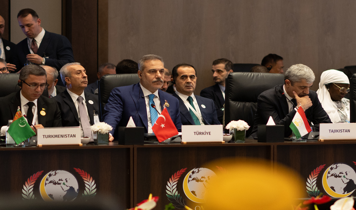 Filistin ve bölgesel güvenlik için kritik zirve: Bakan Fidan'dan İİT'de birlik çağrısı