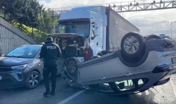 Ba&amp;#x11F;c&amp;#x131;lar&amp;#x27;da zincirleme kaza: Yaral&amp;#x131;lar var