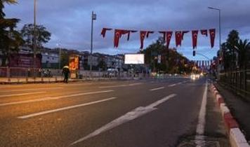 İstanbul'da Cumhuriyet Bayramı tören provası nedeniyle bazı cadde ve yollar trafiğe kapatıldı