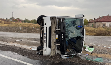 Kırıkkale'de trafik kazası! 14 yaralı