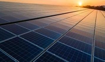 Enerji dünyasında taşlar yerinden oynuyor! Güneş panelleri nükleer santralleri geride bıraktı
