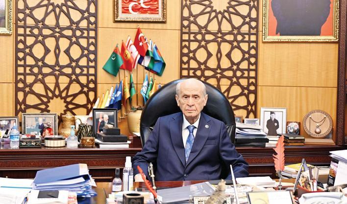 İlk PKK'lı terörist grup silah bıraktı! MHP Lideri Bahçeli'den ilk açıklama