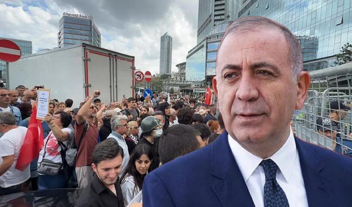 İl binasına gelen Gürsel Tekin'e saldırı: Tepki CHP'lilerden değil